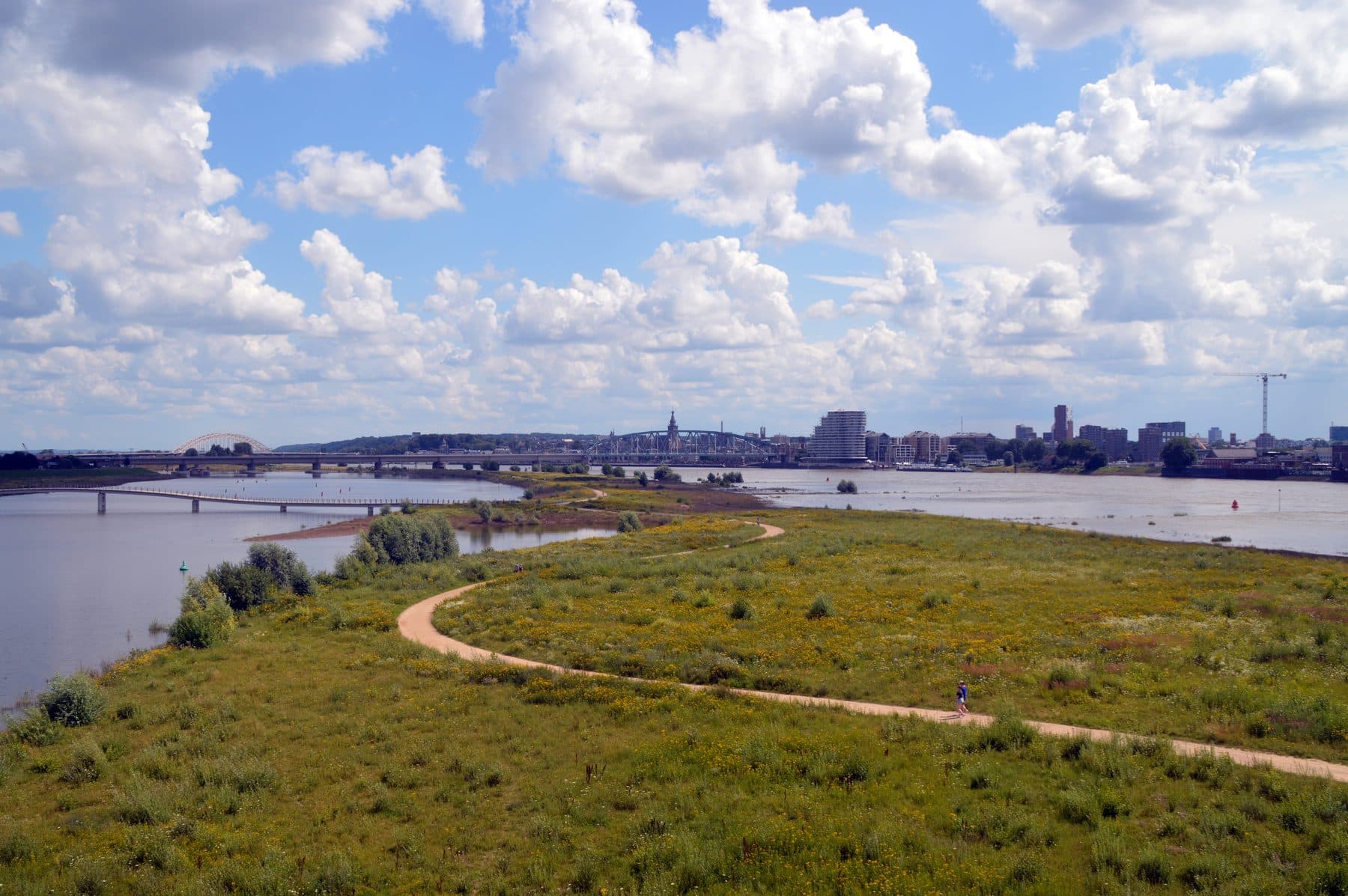 Nijmegen stadsaanzicht, installateurs vergelijken